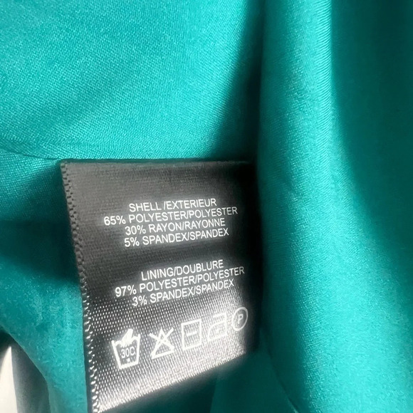 BADGLEY MISCHKA Bold Green and Sequins Beaded Neckline NEW WITH TAGS - Picture 8 of 11